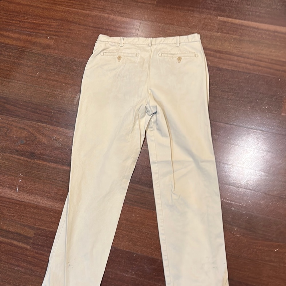 Izod Chinos